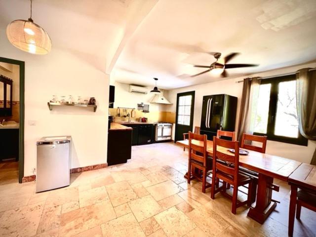 Grand Appartement En Face Du Village Moustiers-Sainte-Marie Ngoại thất bức ảnh